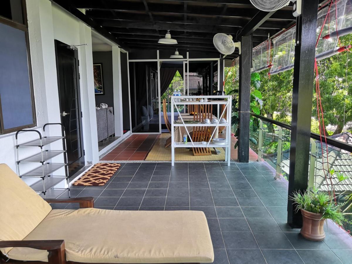 อาเลีย เรสซิเดนซ์ บิซิเนส รีสอร์ท Padang Mat Sirat ภายนอก รูปภาพ